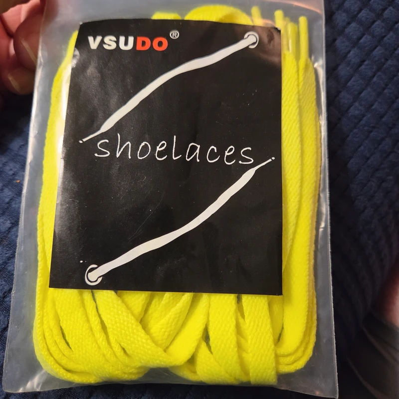 Two pairs of neon yellow flat shoelaces, 39 inch